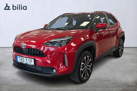 Toyota Yaris Cross Hybrid 115 active plus säkerhetspaket demo moms