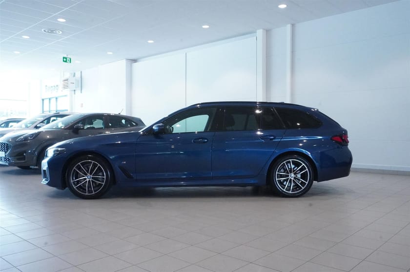 Bild 3 av BMW 520d xDrive Touring M-Sport Drag Navi HiFi Värmare