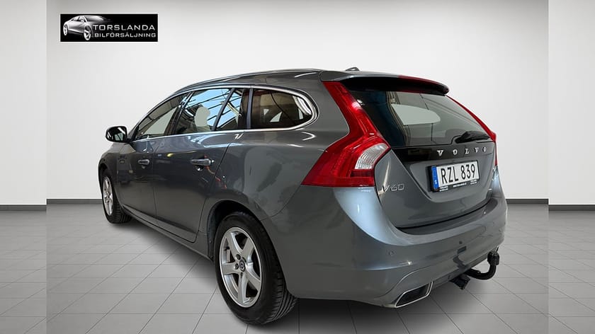 Bild 3 av Volvo V60 D4 190 Auto Classic Summum GPS Krok Skinn Akustikrutor