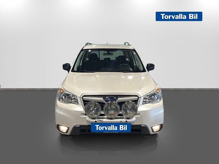Bild 2 av Subaru Forester 2.0 4WD Manuell Dragkrok Extraljus Värmare Lastgaller