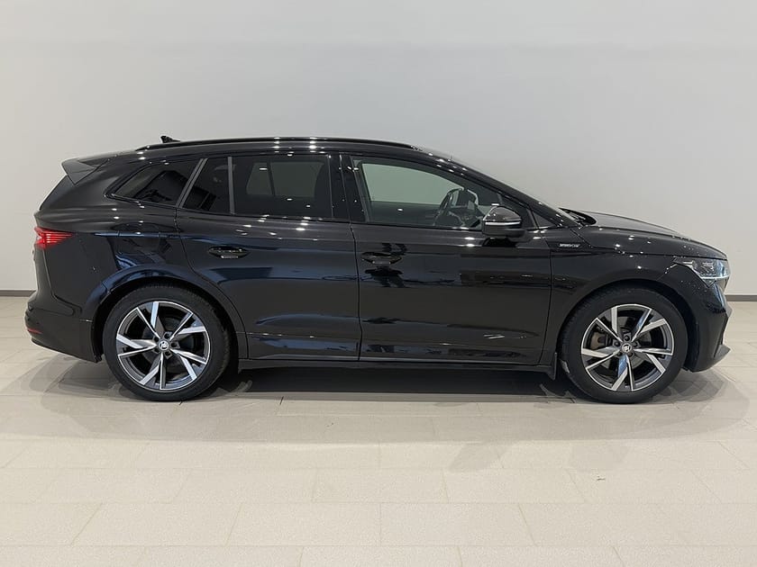 Bild 5 av Škoda Enyaq iV 80 Skoda 82kWh 204HK Sportline Drag B-kamera