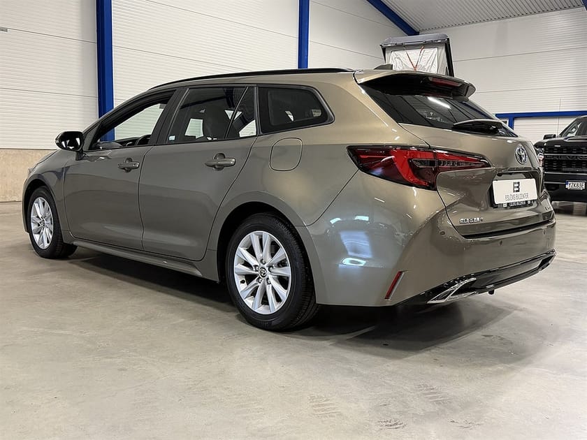 Bild 4 av Toyota Corolla Touring Sports Hybrid e-CVT 140 HK / Drag /