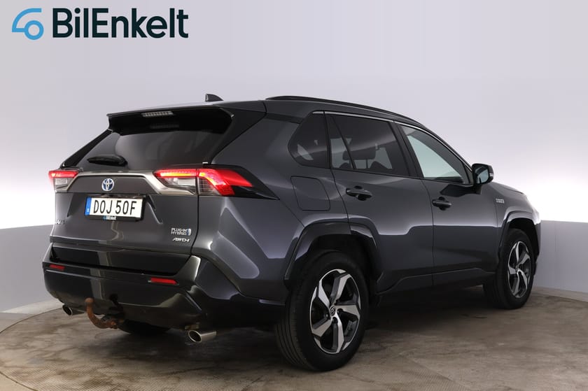 Bild 3 av Toyota RAV4 Plug-in Hybrid AWD X Edition Drag Kamera Moms
