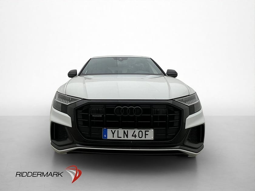 Bild 2 av Audi Q8 60 TFSI e quattro 462hk S-line B&O Kamera Navi Drag