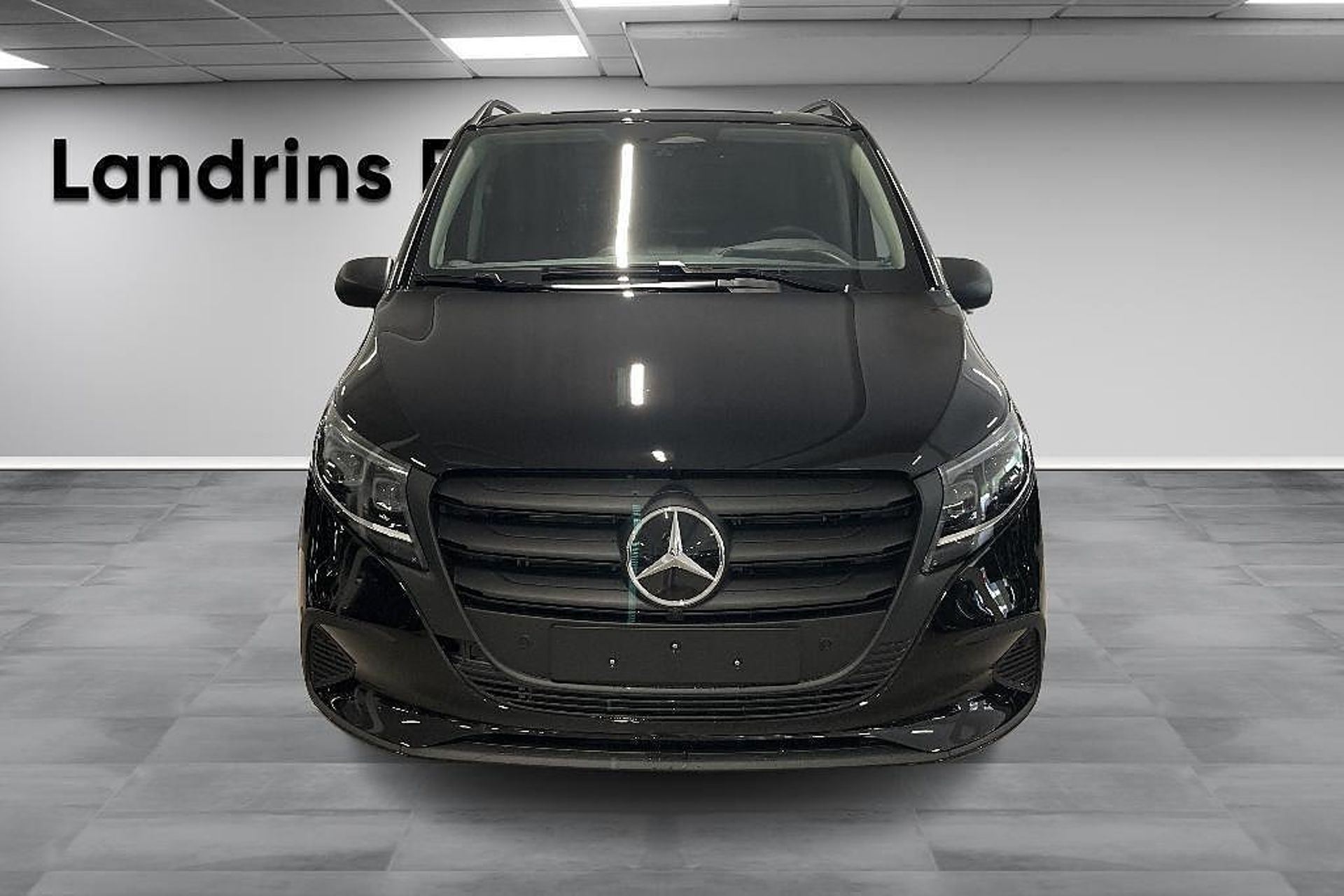 Mercedes-Benz Vito 2027, bild 2/15