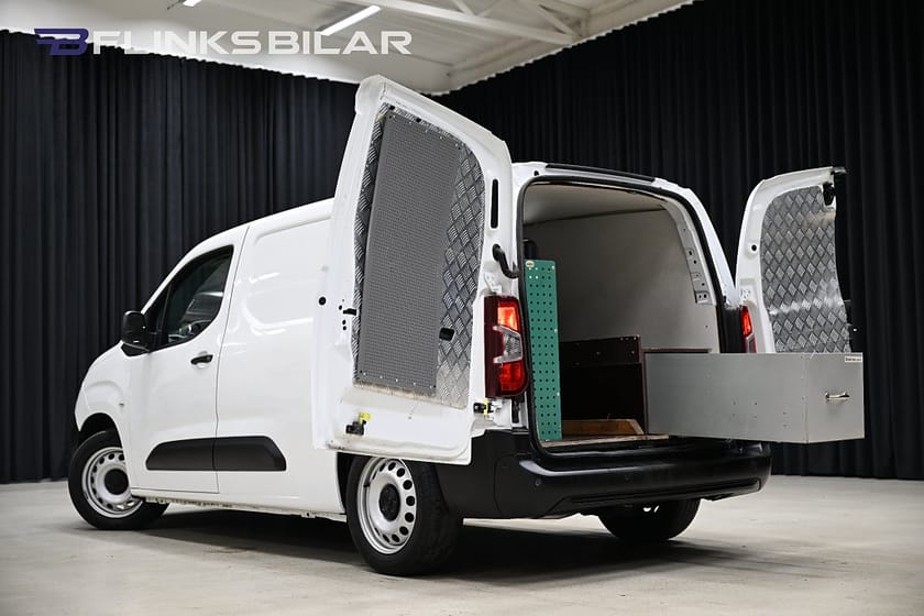 Bild 4 av Peugeot Partner Utökad Last 100HK L2|V-Inredd|Drag|Värmare|EnÄgare