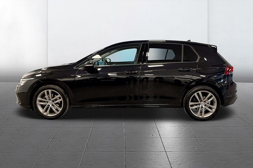 Bild 5 av Volkswagen Golf 1.0 eTSI Aut Vinterpkt Cockpit AdaptivFH 110hk