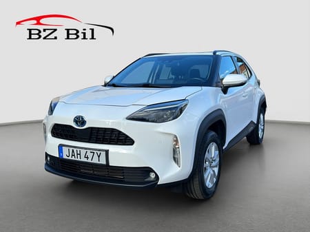Toyota Yaris Cross Hybrid AWD-i AWD Active B-Kamera MOMS M&K Värmare
