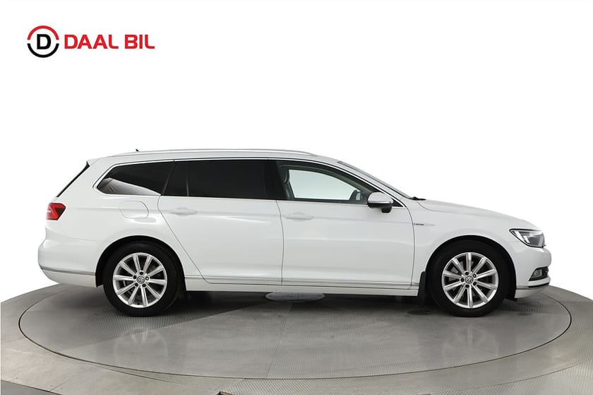 Bild 5 av Volkswagen Passat Sportscombi 2.0 TDI 4MOTION 190HK B-KAMERA DRAG VÄRM