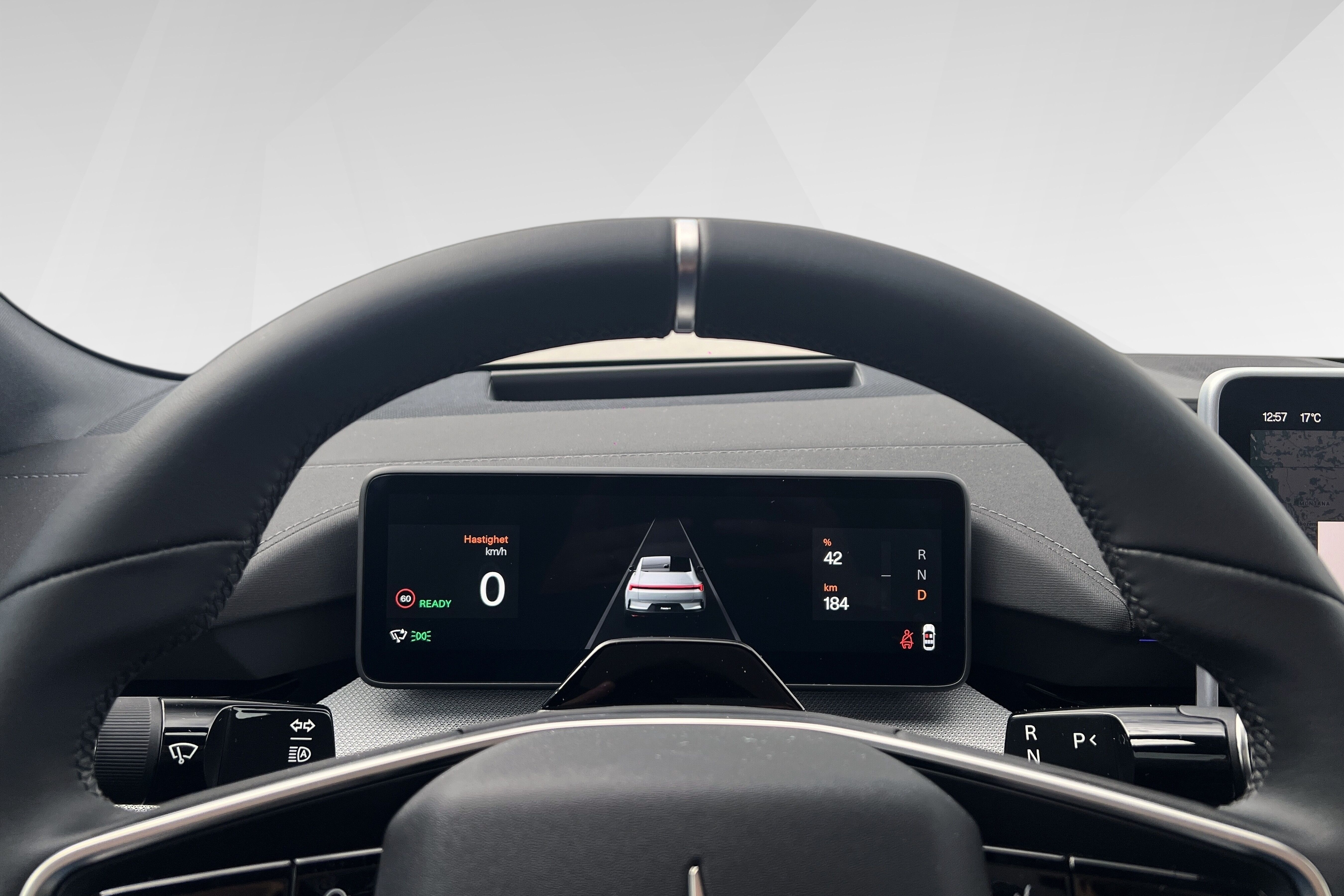 Polestar 4 Long Range Dual motor bilde 9