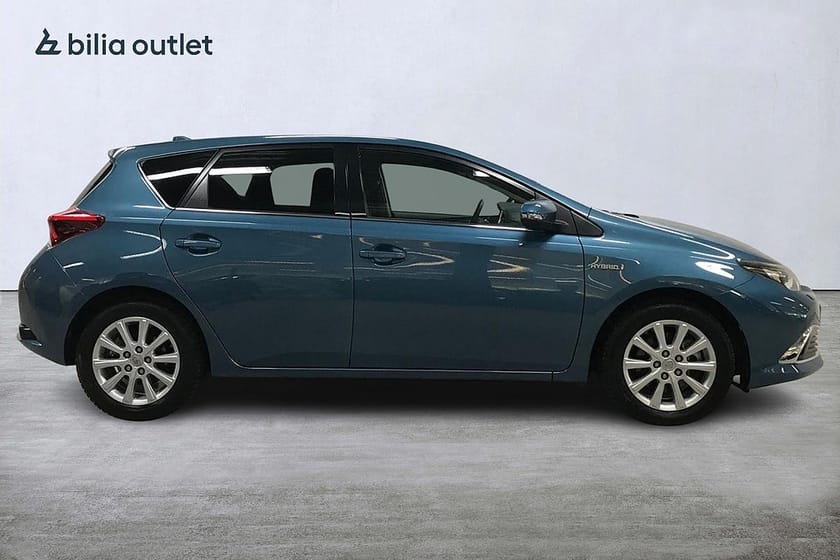 Bild 5 av Toyota Auris Hybrid e-CVT Executive 136hk Backkamera