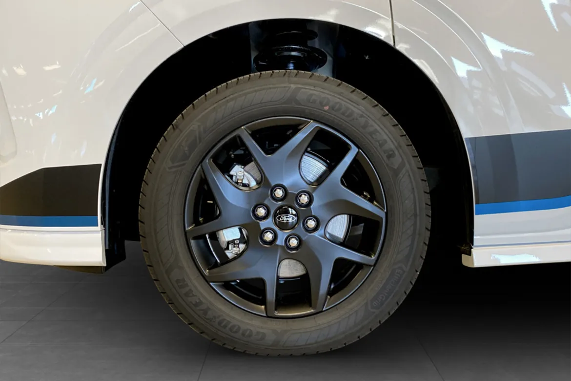 Ford E-Transit Custom 320