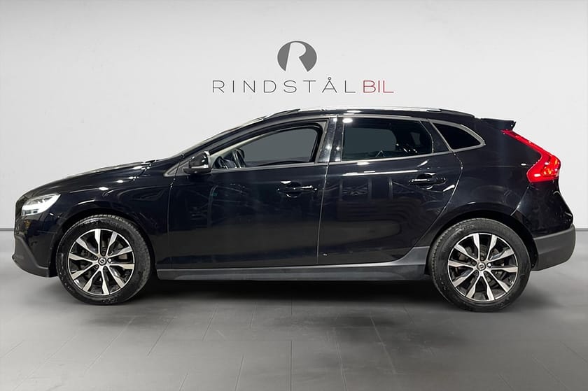 Bild 4 av Volvo V40 Cross Country T3 152 HK AUT MOMENTUM NAVI B-VÄRM VOC 866KR/ÅR