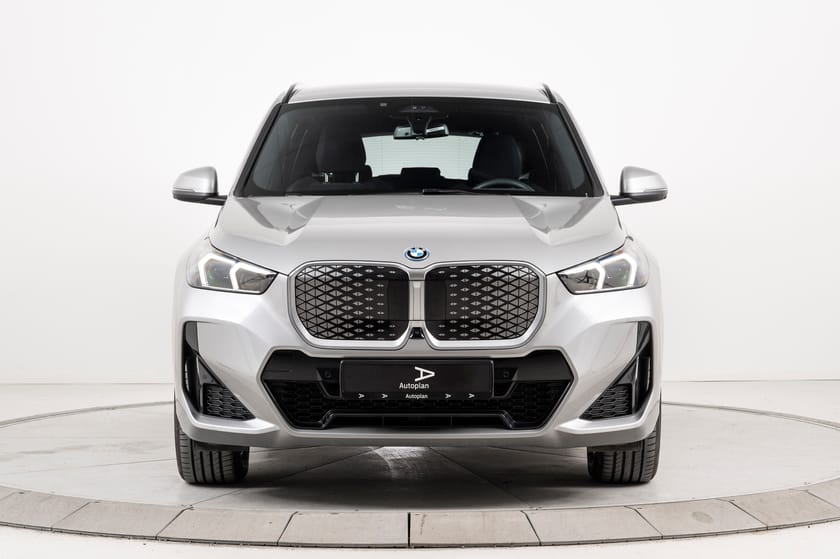 Bilde 4 av BMW iX1 xDrive30 Fully Charged Premium MSport ACC/H&K/Krok/360