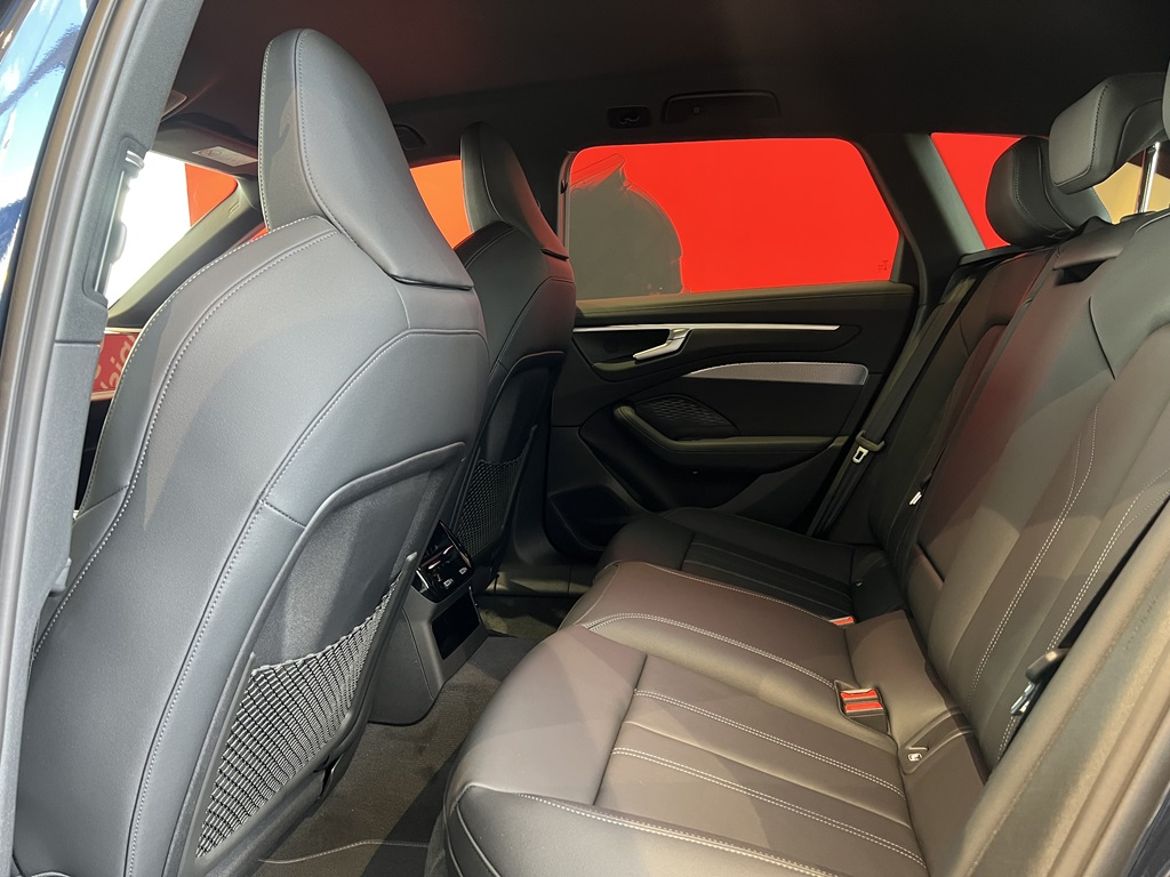 Audi Audi A6 Avant e-hybrid quattro — bild 8