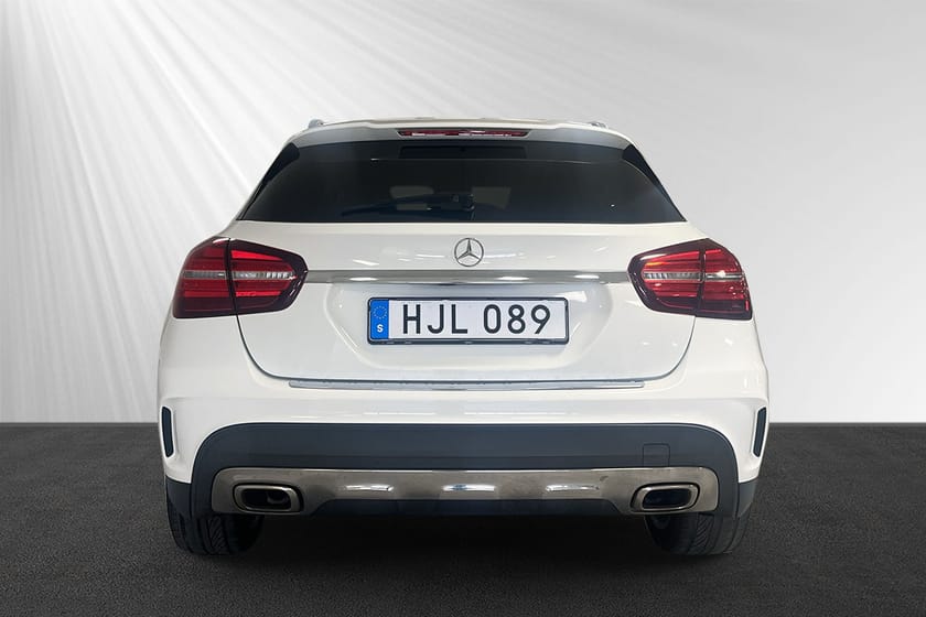 Bild 2 av Mercedes-Benz GLA 200 d AMG LINE