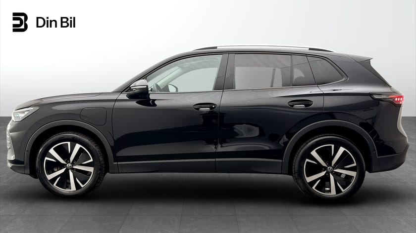Bild 2 av Volkswagen Tiguan eHybrid DSG Life Drag/Navigation