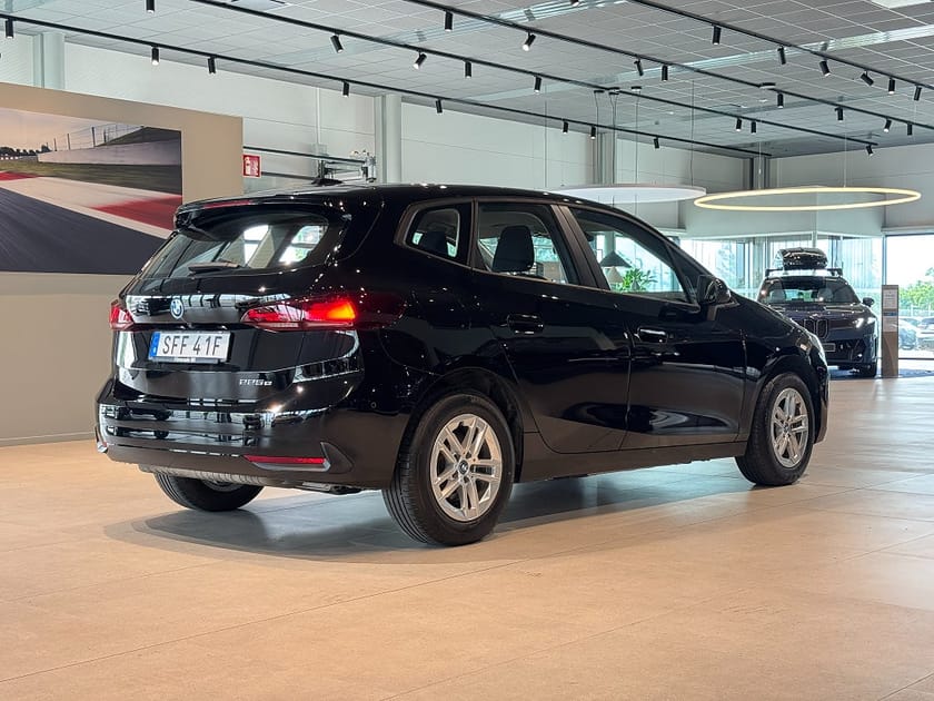 Bild 4 av BMW 225e xDrive Active Tourer Rattvärme Backkamera Stolsvärme