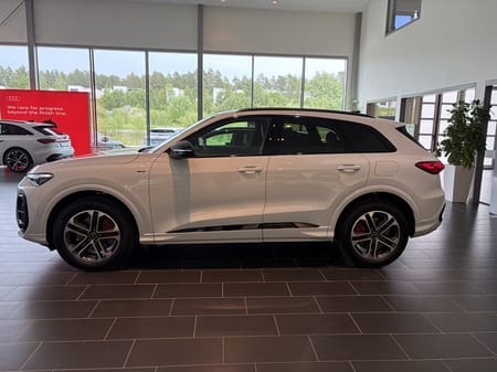 Audi Q5 e-hybrid quattro SUV 270 KW S TRONIC S-line