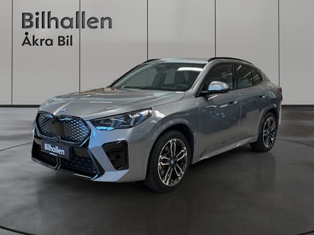BMW iX2 xDrive30