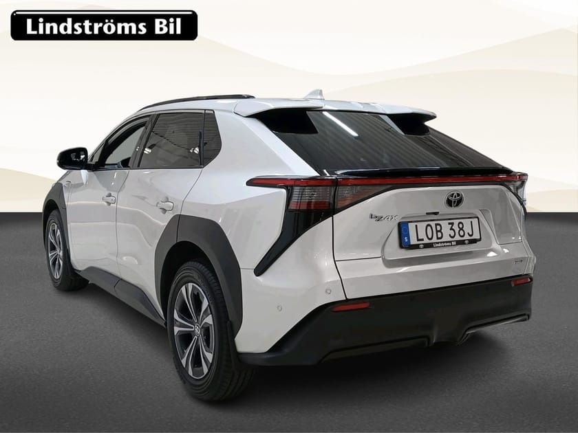 Bild 4 av Toyota bZ4X