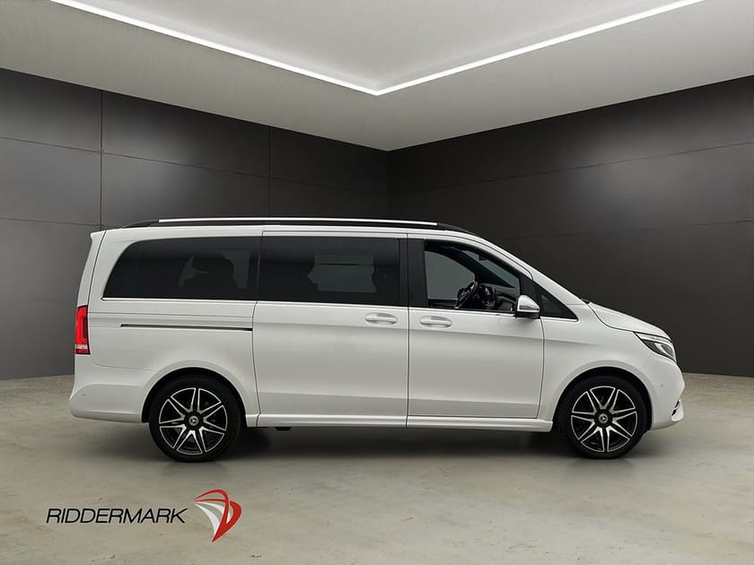 Bild 2 av Mercedes-Benz V 300d 4MATIC 3.2t 300 Lång AMG Värm ElDörr Burm Moms