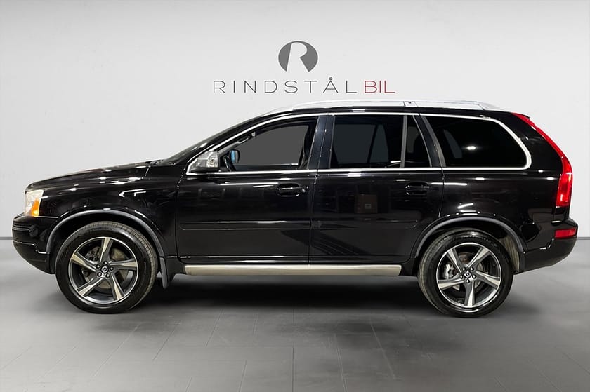 Bild 4 av Volvo XC90 7-seater D5 200 HK AUT AWD R-DESIGN D-VÄRM KAMREM BYTT 0.68L/MIL