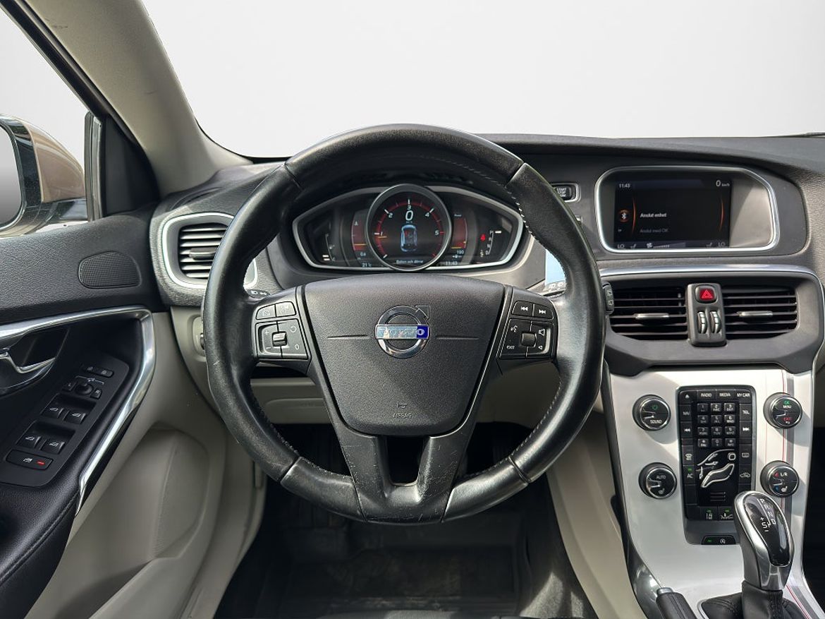 Volvo V40, bild 10 av 17