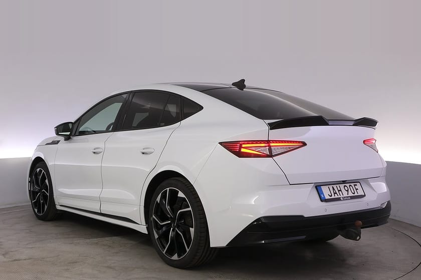 Bild 4 av Škoda Enyaq Coupé RS iV Skoda Pano Kamera Elstol Canton BSM Drag