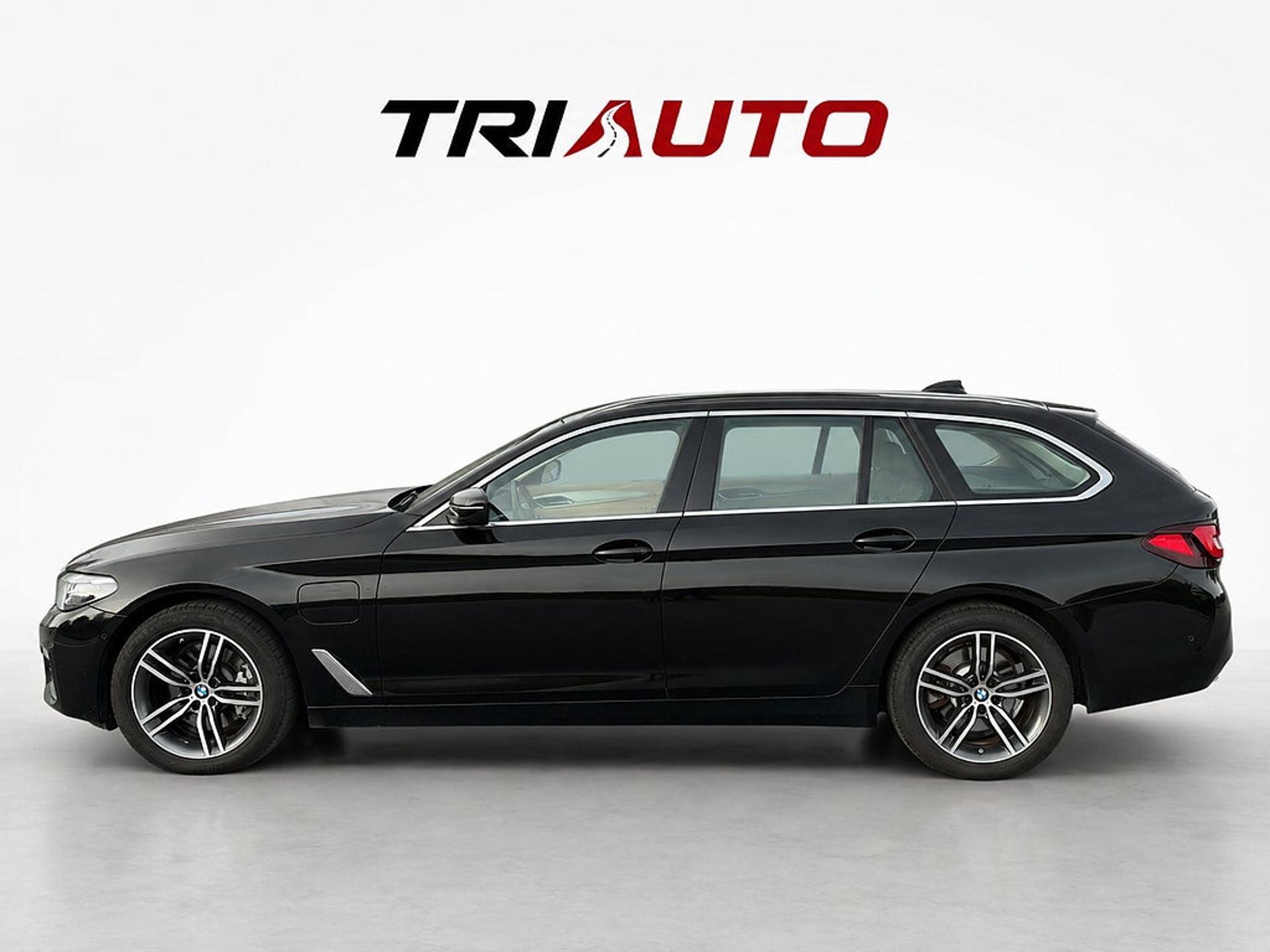 BMW 530 e xDrive Touring MOMS 2021, kuva 3/11