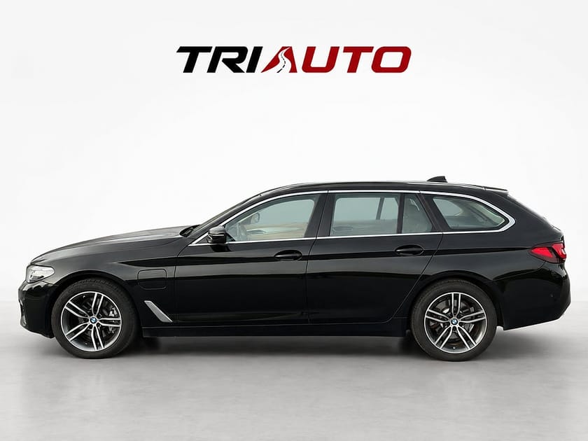 Bild 3 av BMW 530e xDrive Touring MOMS Kamera Navi CarPlay
