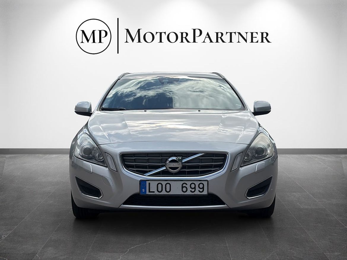Volvo V60, bild 2 av 16