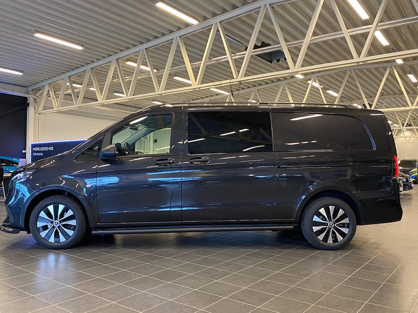 Bild 4 av Mercedes-Benz Vito Tourer 119 CDI 4x4 3.2t Mixto ex. lång  SELECT demo