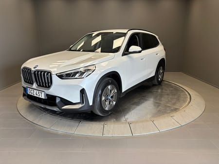 BMW iX1 xDrive30 Dragkrok Rattvärme Backkamera