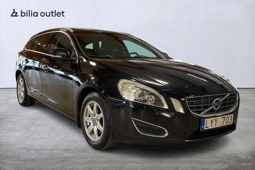 Bild 4 av Volvo V60 DRIVe Summum Skinn / Värmare / P-Sensor / Bluetooth