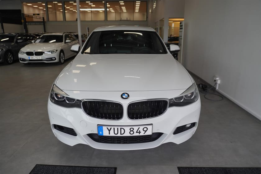 Bild 2 av BMW 320i xDrive GT Aut M-Sport HiFi Navi Läder