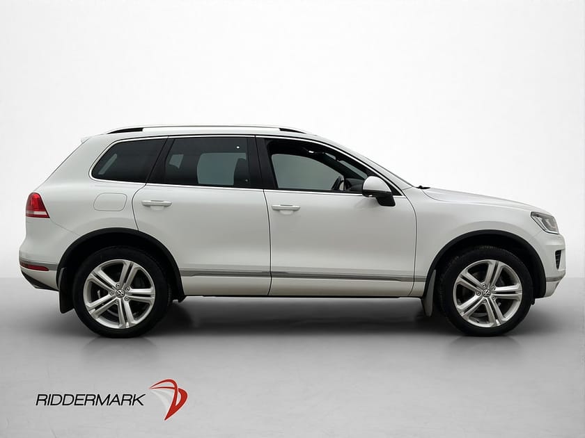 Bild 4 av Volkswagen Touareg 3.0 V6 TDI 4M D-Värmare Kamera Skinn Drag