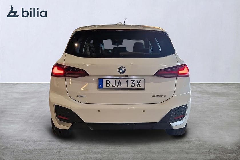 Bild 5 av BMW 225e xDrive Active Tourer Steptronic M Sport/Navi/Sportstol