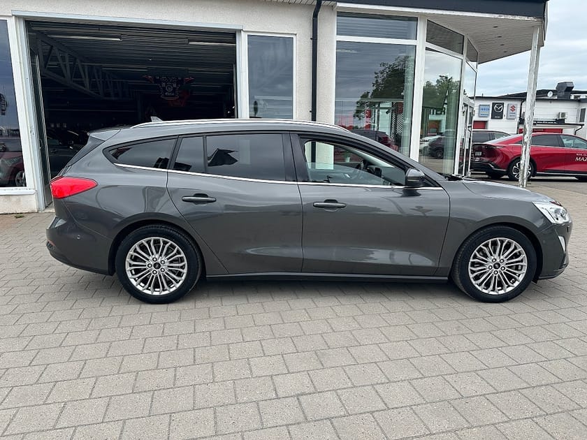 Bild 5 av Ford Focus Kombi 1.0 EcoBoost Titanium Launch