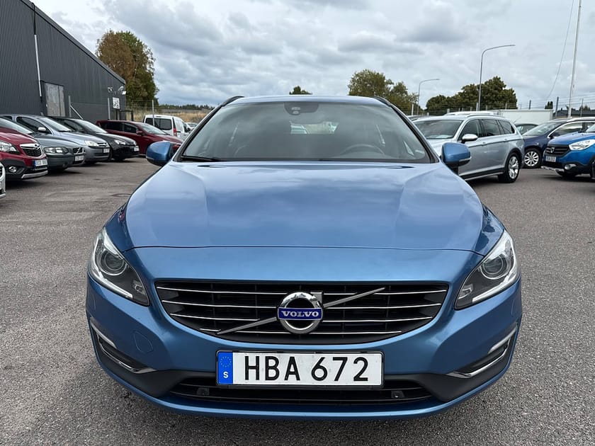 Bild 3 av Volvo V60 D4 190hk AWD Momentum BE Pro Euro 6|NYBESS|NYSERV|SoV|