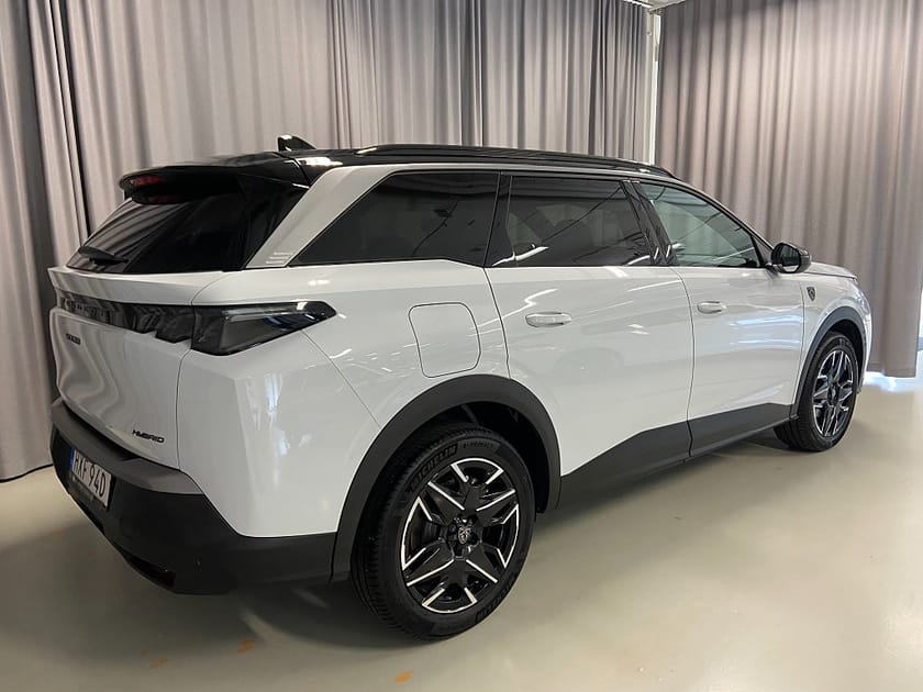 Bild 5 av Peugeot 5008 Hybrid 145 1.2 145hk GT 7-sits Navi Backkamera