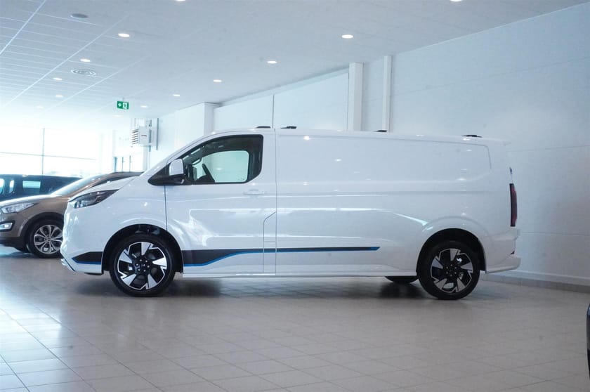 Bild 4 av Ford E-Transit Custom 340 AWD E-Custom Skåp Sport 340l Elmotor 160kw 218hk 1-Växlad El