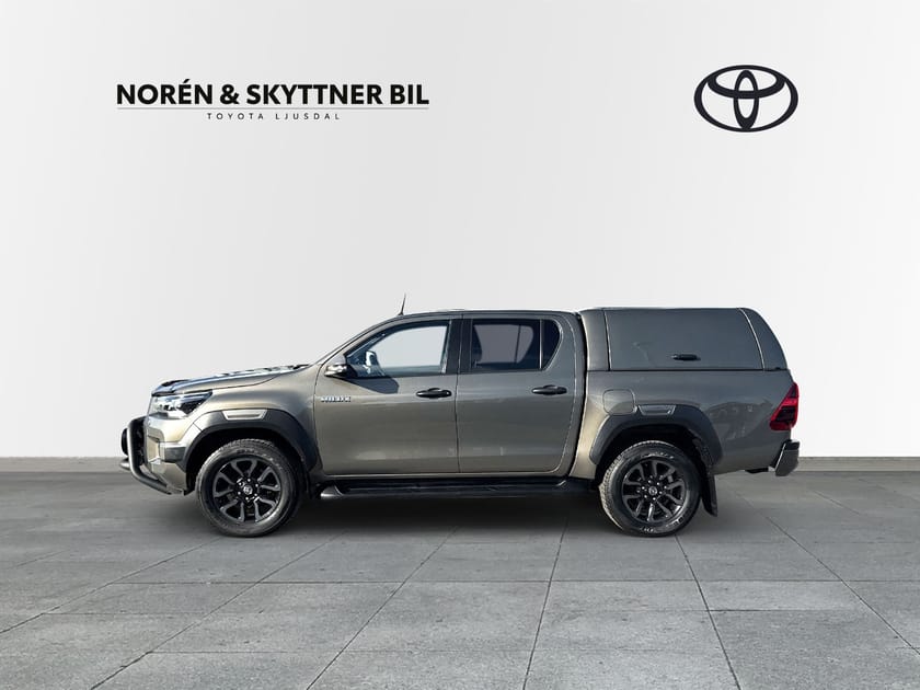 Bild 5 av Toyota Hilux Dubbelhytt D-CAB 2,8D Invincible JBL /Kåpa