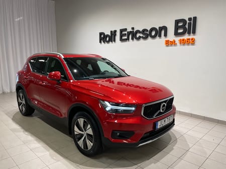 Volvo XC40 B4 FWD Bensin Momentum Advanced Edt
