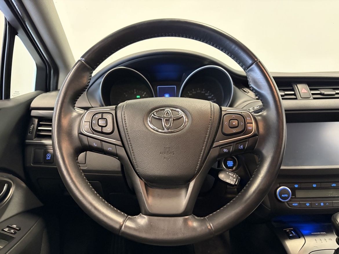 Toyota Toyota Avensis Kombi — bild 11