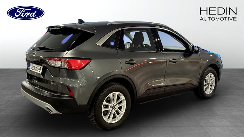 Bild 2 av Ford Kuga Plug-In Hybrid Titanium PHEV 225hk Automat