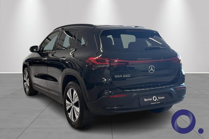 Bilde 3 av Mercedes-Benz EQA 250 Nattpakke Hengerfeste