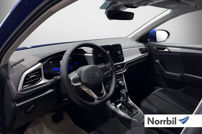 Bild 4 av Volkswagen T-Roc TSI 150 DSG Edition Backkamera Keyless
