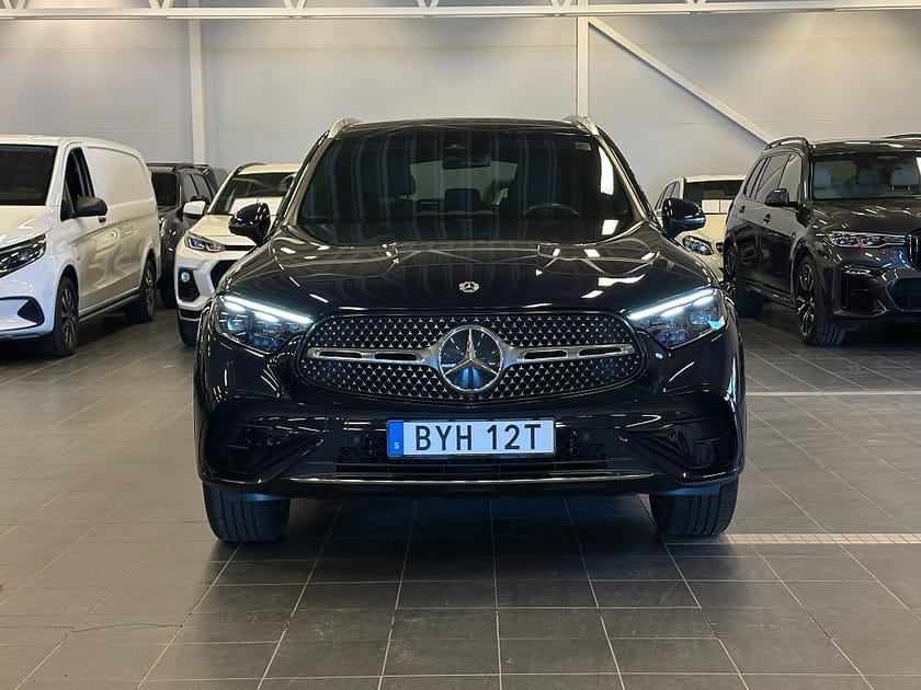 Bild 2 av Mercedes-Benz GLC 300 e 4MATIC 4MATIC, AMG Line, Dragkrok 128 km räckvidd