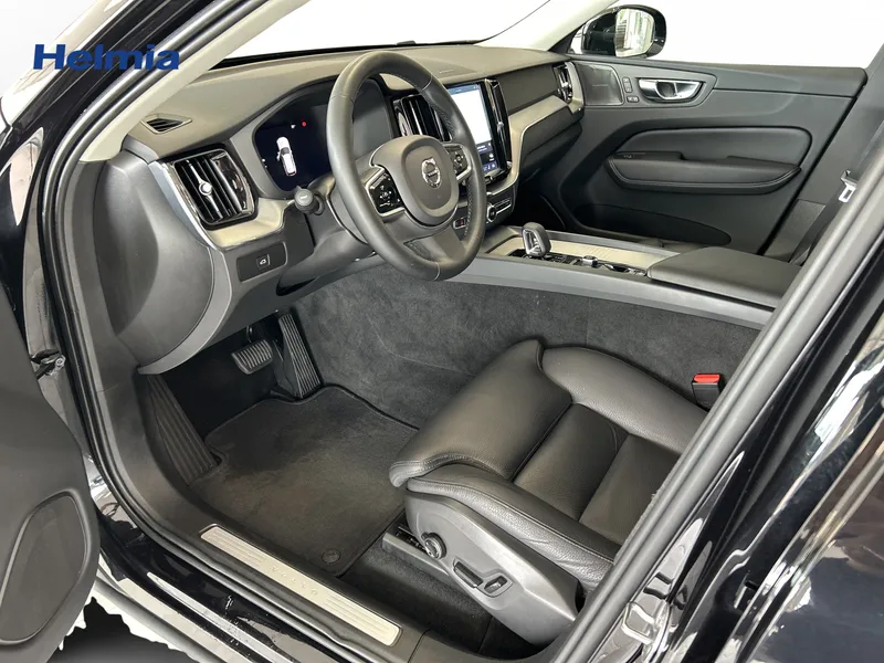 Bild 12 av 16 – Volvo XC60 B5 AWD Bensin Plus Dark